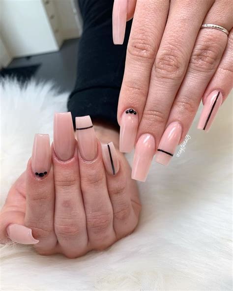 Simplicity Fingernails Gel Nails Nail Polish Black And Nude Nails Overlay Nails Nude Nail
