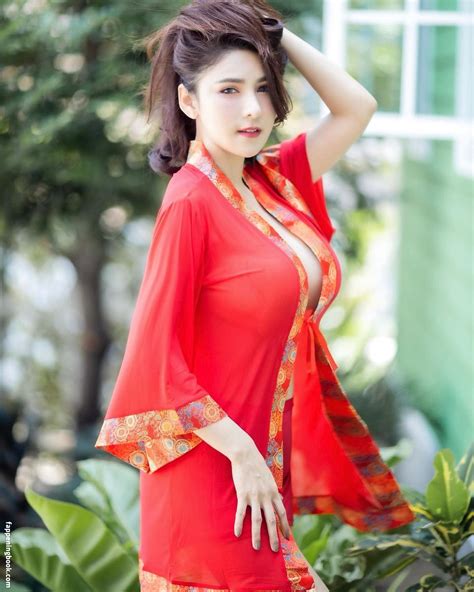 Shaya Lor Nude OnlyFans Leaks Fappening FappeningBook