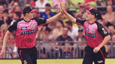 Sydney Sixers 141 8 20 Vs Brisbane Heat 104 4 14 3 Highlights BBL