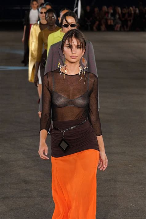 Emily Ratajkowski Flaunts Her Bare Tits In See Through At Tory Burch Show Photos The