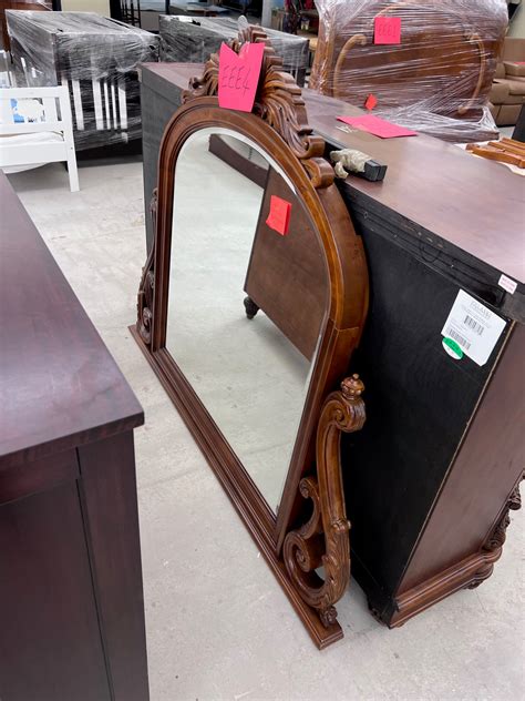 Pulaski Edwardian Dresser With Mirror Sell My Stuff Canada Canadas