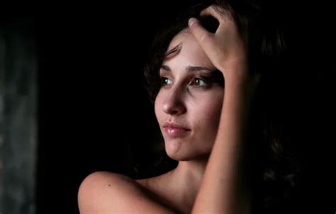 Long Hair Brown Eyes Alice Brunette Look Hand Pose Met Art