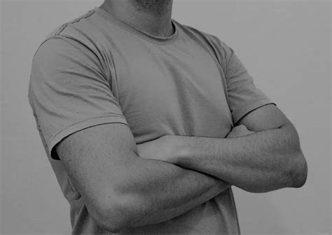 15 Ways You Can Exude Quiet Confidence (2025 Guide)