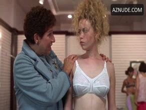 SLUMS OF BEVERLY HILLS NUDE SCENES AZNude