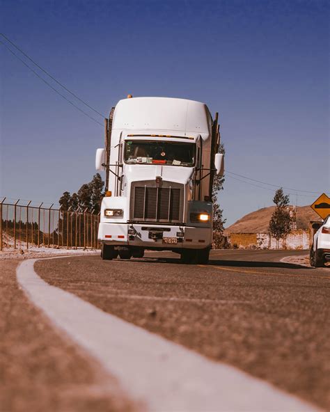 18-Wheeler Accidents – Sossaman Law