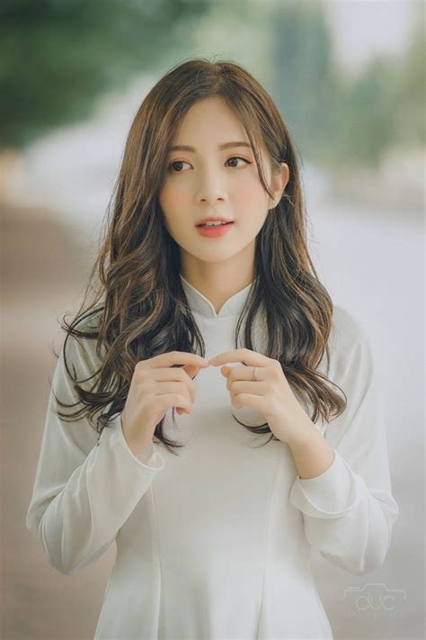 Hot Girl Ng Ph C Khoe Nh O D I Khi N D N T Nh Xao Xuy N