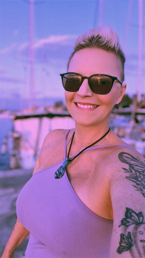 German Milf Webcam Model Profile XHamsterLive