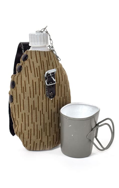 Фляга в чехле camo ГДР, купить в Интернет-магазине ForceAge.