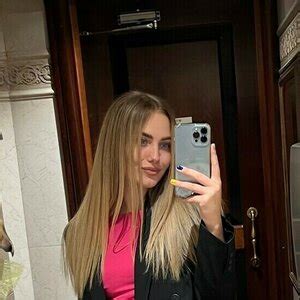 Me1adinha Deusamelada MeL MeLanji Mel Isabelle Nude Leaks OnlyFans Patreon Fapezy