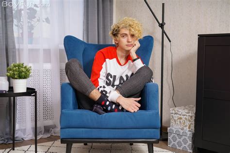 Elio Pjatteryd Boy Fun Gay Porn GayMobile Fr