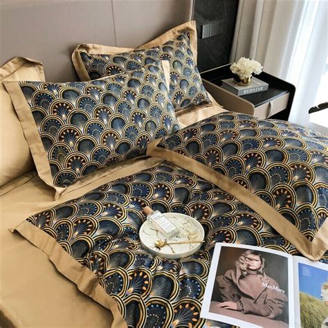 Постельное белье Roberto cavalli яркие узоры