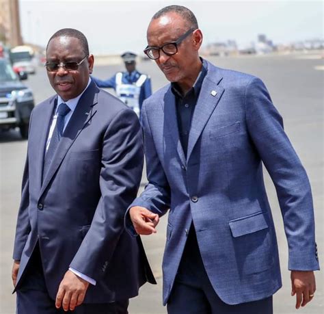 Le président Kagame en escale technique à Dakar GMedia7