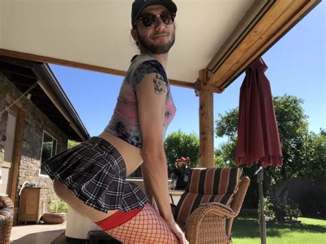 Cd Dress Up Backyard Nude Pics Xhamster