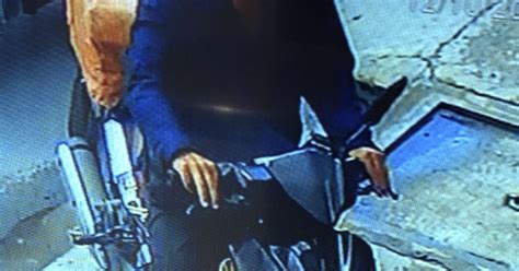 CLIP Gay cấn lúc kẻ gian tháo chạy khỏi tiệm vàng ở Bình Chánh