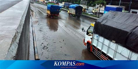 Banjir Surut 8 Gerbang Tol JORR Seksi S Kembali Dibuka