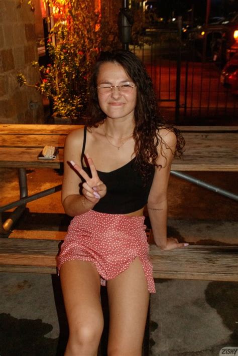 Peace Babes Making Peace Signs Page 8 FreeOnes Forum The Free Sex Community