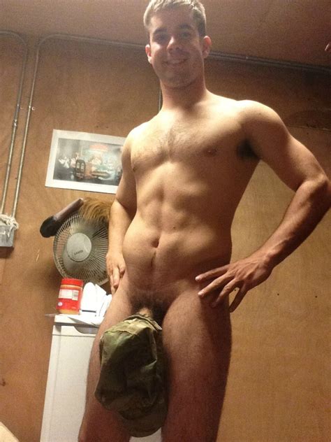 Beefcake Naked Photo Boyfriendtv