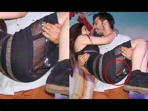 Bollywood Actress Shoking Oops Moment Photos