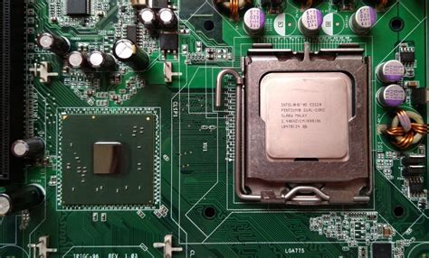 What Is a Motherboard Chipset? - The Tech Edvocate