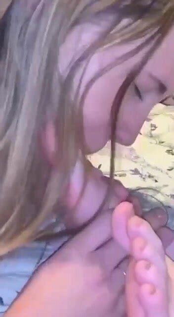 Amateur Foot Worship ThisVid