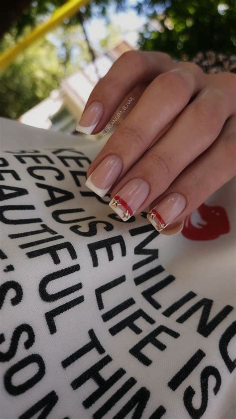Маникюр со звездочками | Engagement rings, Engagement, Jewelry