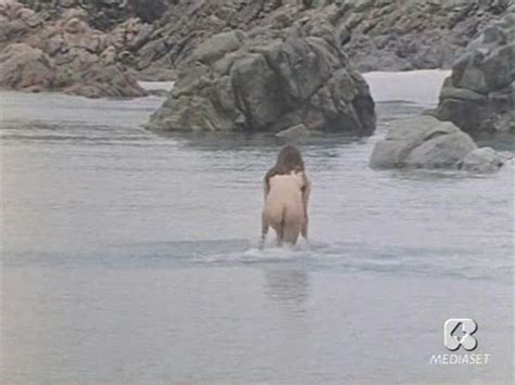 Naked Catherine Diamant In L Isola Delle Svedesi