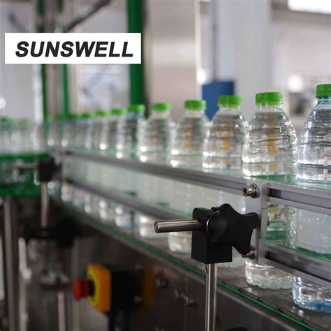 Latest Technology Bopp Liquid Hot Glue Labeling Machine Round Bottle Labeler And Hot Melt Glue