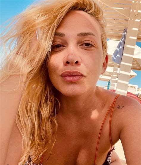 MILICA TORODOVIĆ SE SKINULA I OBJAVILA INTIMNE FOTKE Rastegla bikini a onda šokirala sve