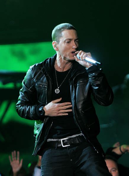 Eminem S Striking Hot Looks In Casual Attire See Here IWMBuzz