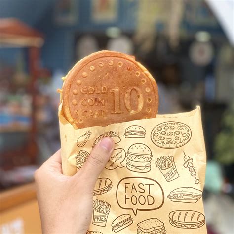 Bánh đồng xu món ăn vặt hot trend có gì đặc biệt