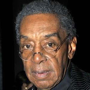 Don Cornelius (TV Show Host) - Age, Birthday, Bio, Facts, Family, Net