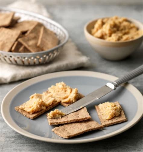 Venkel en karwij rogge crackers met humus Cookidoo het officiële