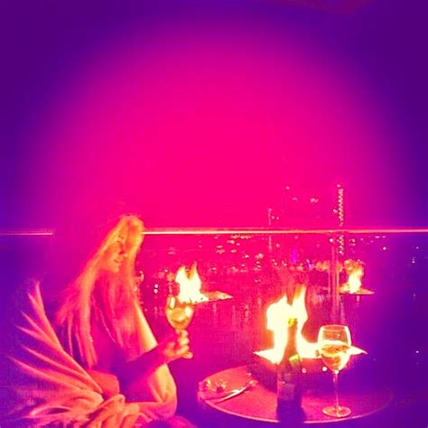 Retro Bikini Amy Willerton Goes Barefoot In A Blue Bikini During A Showering Session In France