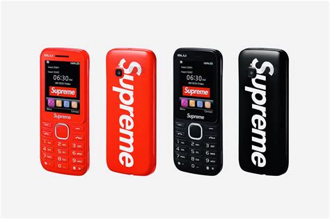 Supreme выпустила модный телефон-звонилку с камерой и 3G