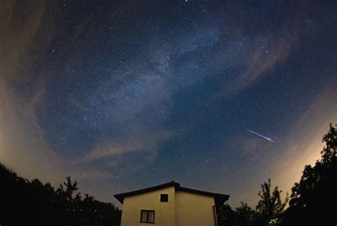 Meteor Shower August Stock Photos, Pictures & Royalty-Free Images - iStock