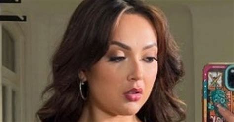 Love Island S Sharon Gaffka Wows As She Goes Braless For Sultry Nude Snap In Fur Coat Trendradars