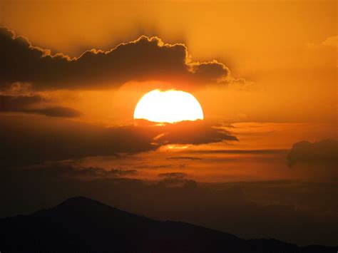 Heat dome moves into Texas with record highs expected