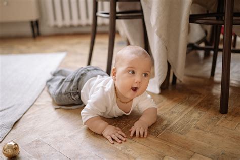 Understanding The 7 Stages Of Crawling Annie Baby Monitor