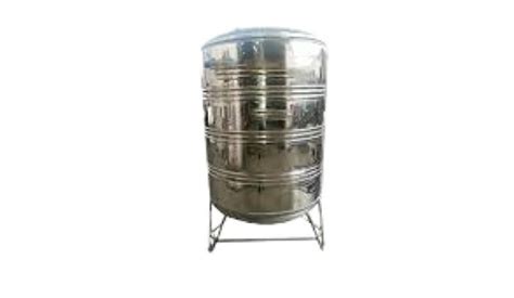 Silver 15000 Liter Capacity Cylindrical Shape Stainless Steel Water