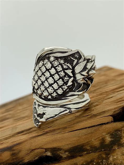 Size 95 Vintage Sterling Silver Spoon Ring Pineapple
