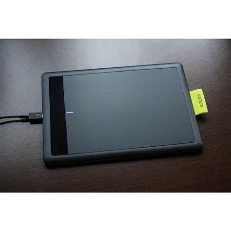 Wacom One Graphics Tablet, (Medium) CTL-671