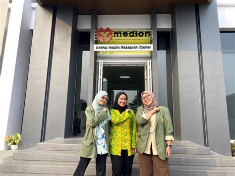 Kunjungan Gabungan Farmasi Pt Medion Farma Jaya Fakultas Kedokteran