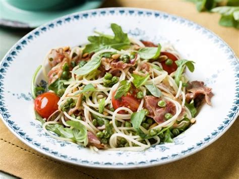 Capellini met pancetta | Recept | Pastarecepten, Pasta maaltijden, Koken