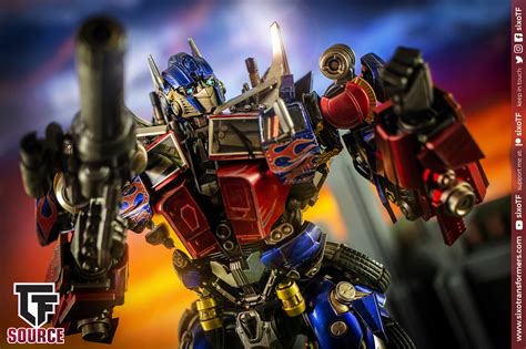 GALLERY: threezero DLX ROTF Optimus Prime – The Source Report