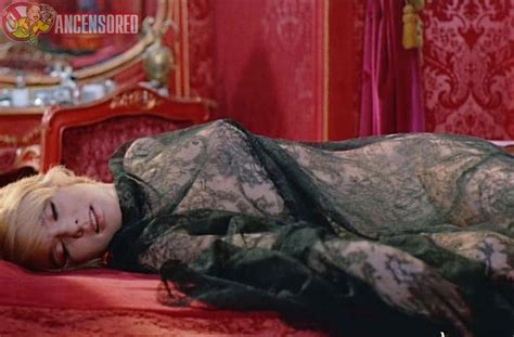 Naked Joey Heatherton In Bluebeard