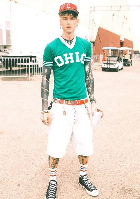 Machine Gun Kelly Height - What Insider