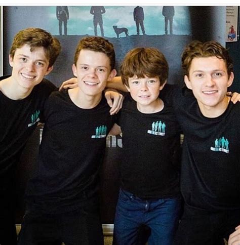 Tom Holland | Tom holland brothers, Tom holland, Tom holland spiderman