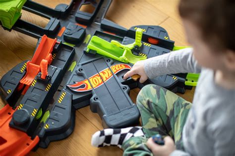 Hot Wheels Kolosalna Kraksa Recenzja Allegro Pl