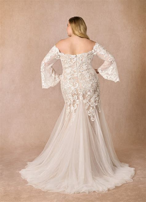 Diamond White Nude Azazie Arlette Mermaid Sweetheart Sequins Tulle Chapel Train Dress Azazie