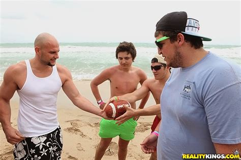 Big Booty Blonde Sluty AJ Applegate Porn Pic